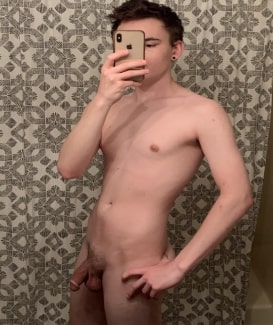 Twink taking self pictures